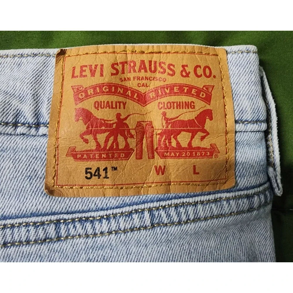 Levi's 541 Straight Leg Light Wash Men's Blue Jeans Size 50x29